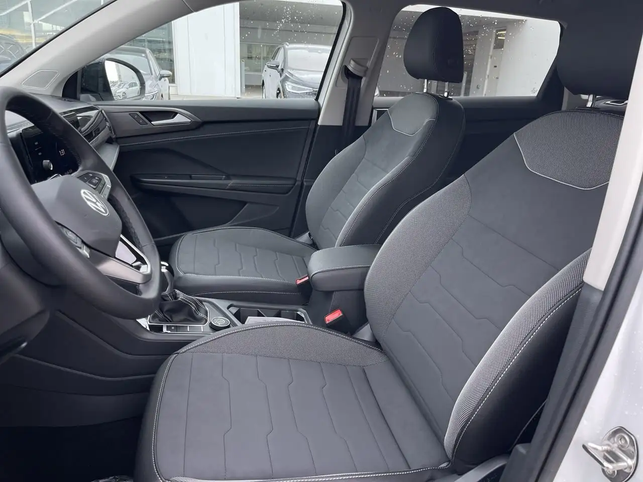 Volkswagen Taos снимка Volkswagen Taos