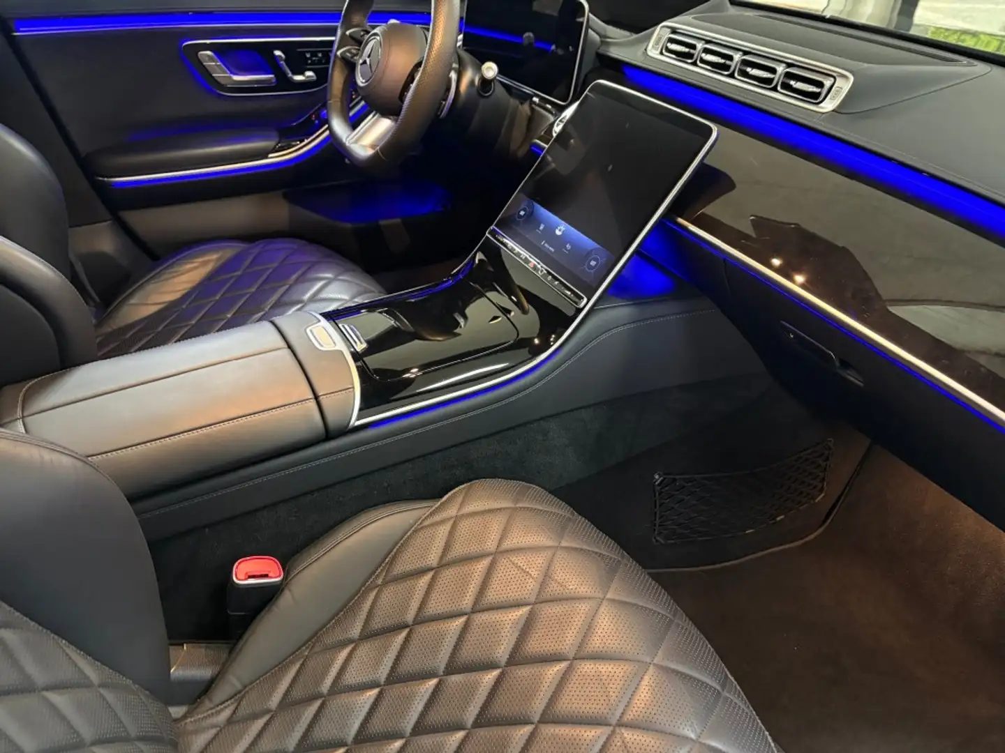 Mercedes-Benz 580 E 4Matic Lang AMG Line NL Auto NAP Vol opties Noir - 2