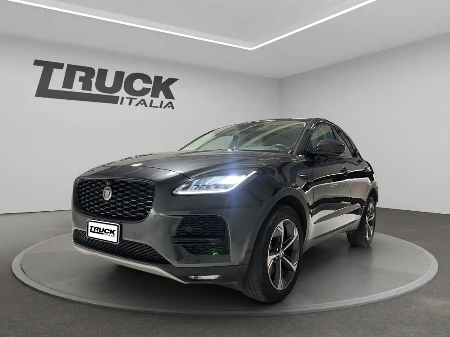 Jaguar E-Pace - E-Pace 2.0d i4 mhev SE awd 163cv auto Grigio - 1