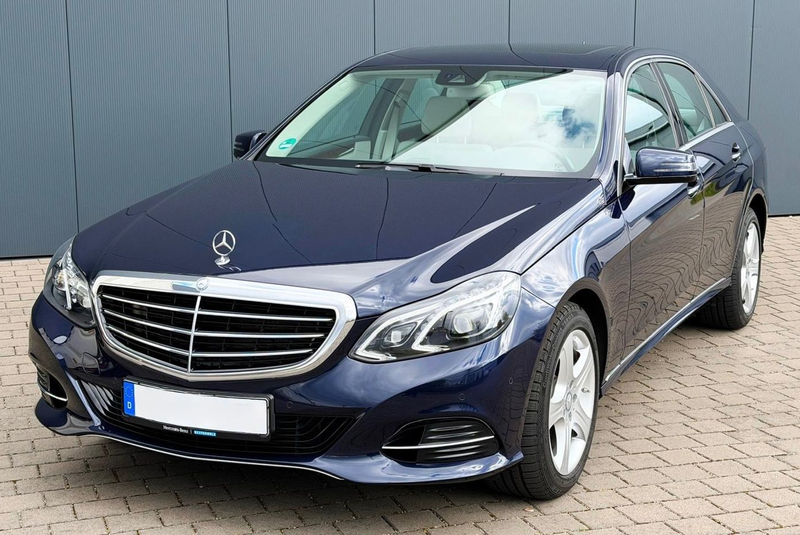 Mercedes-Benz E 400 4Matic,Elegance,Leder,EGSD,Rücksitz klappb