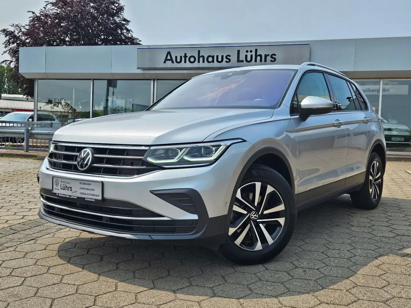 Volkswagen Tiguan United 1.5 TSI DSG 110kW Kamera LED Navi Silber - 1