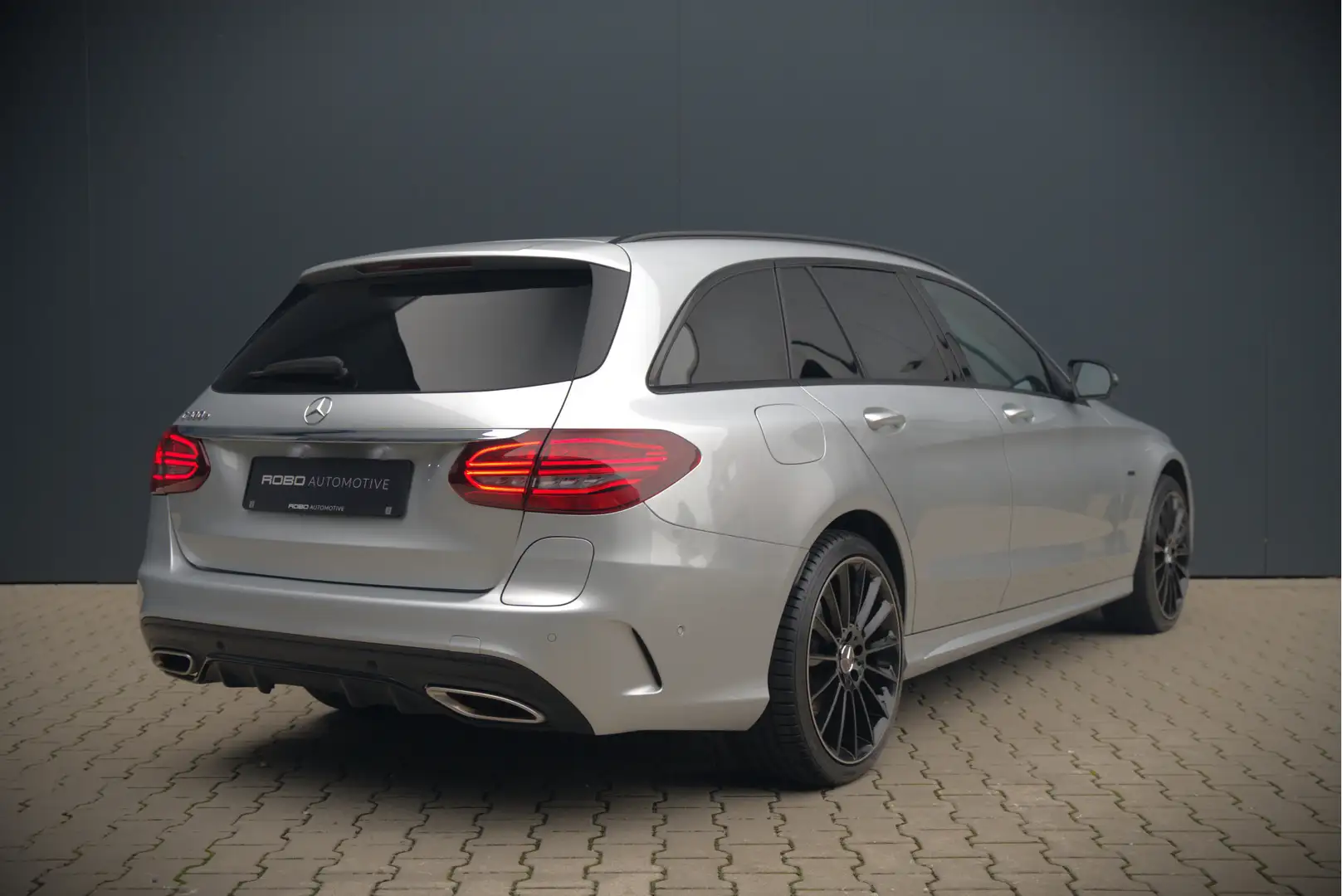 Mercedes-Benz C 300 Estate e Business Solution AMG | Burmester | Carbo Zilver - 2