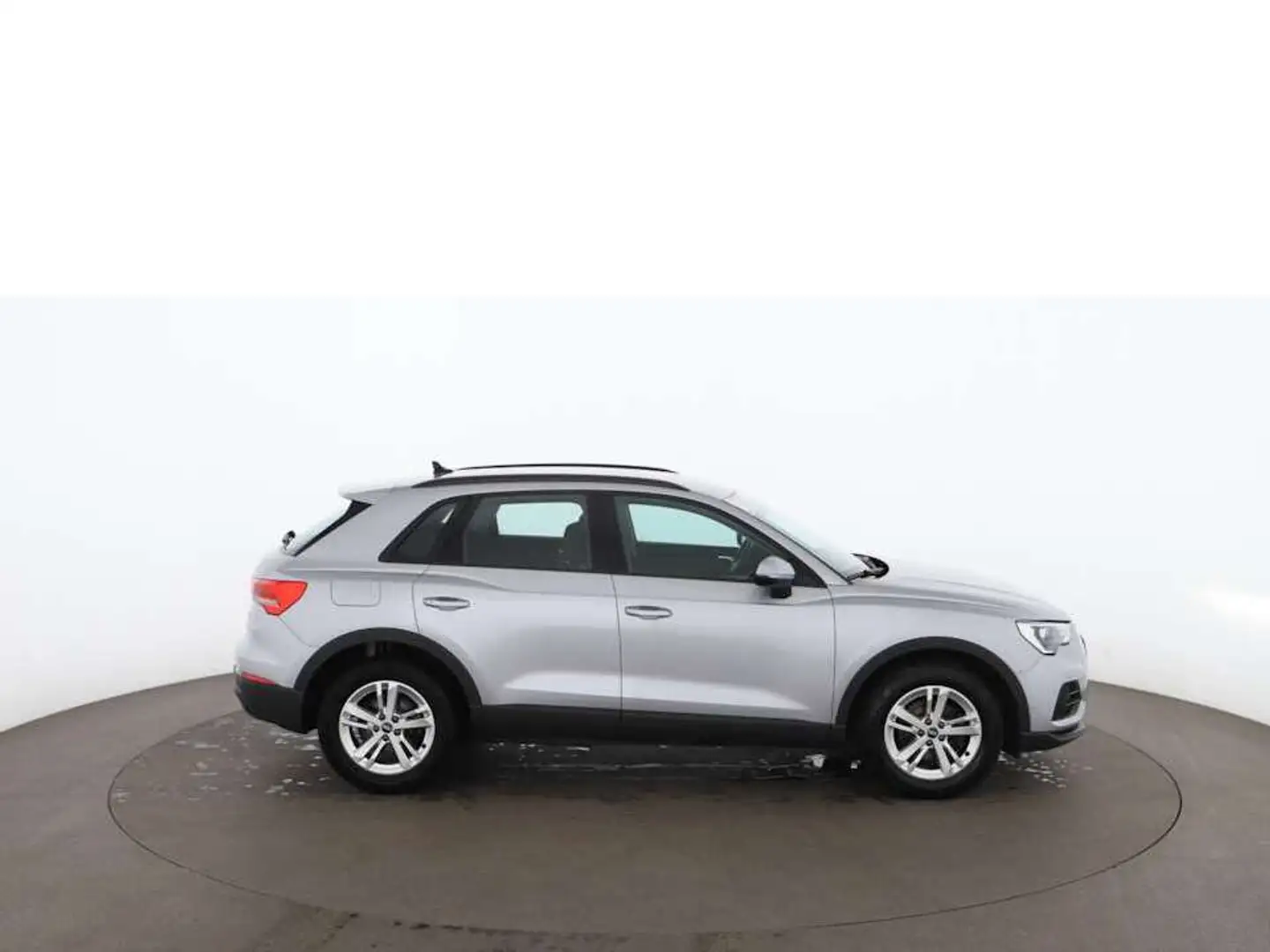 Audi Q3 35 TDI Aut LED NAVI LEDER SITZHZG TEMP PDC Argent - 2