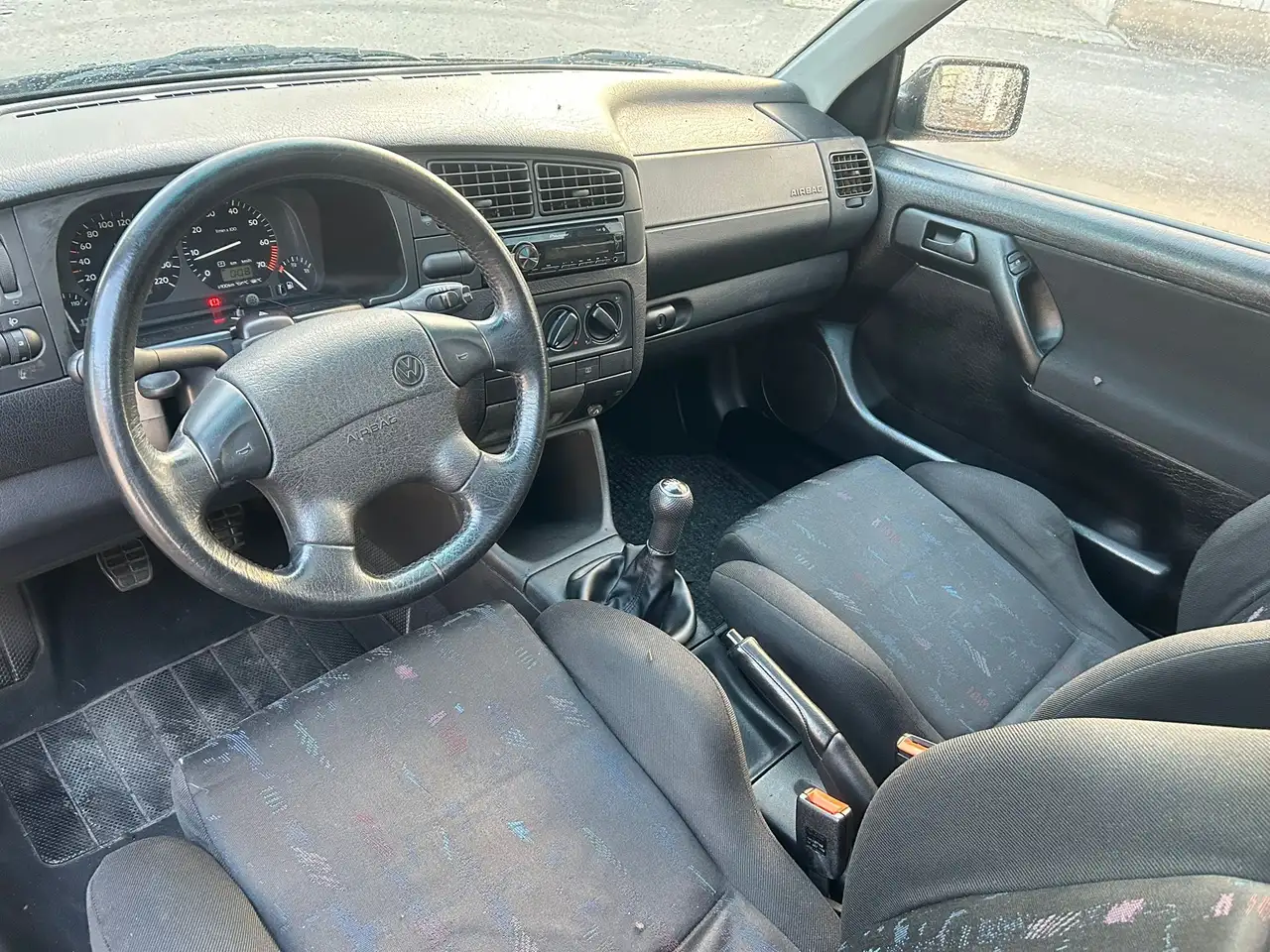 Volkswagen Golf GTI 2.0 ltr 115 PS - 3 türig - 2 Hand - AHK, foto 10