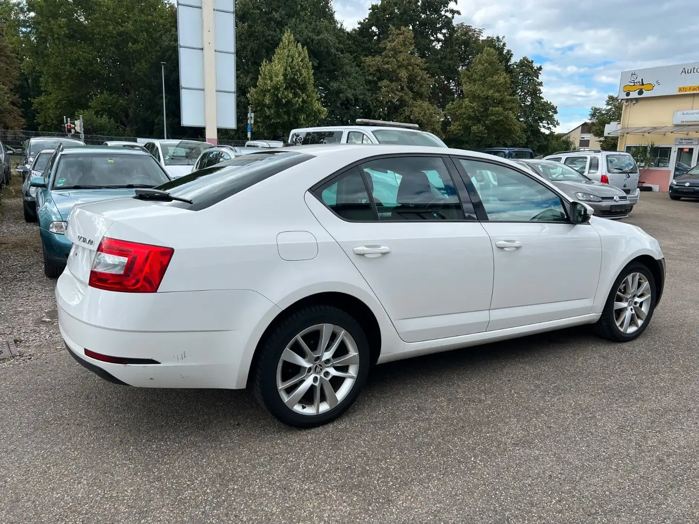 Skoda Octavia 2x Octavia 2019 *Limo*1.6 TDI*Navigation* Weiß - 1