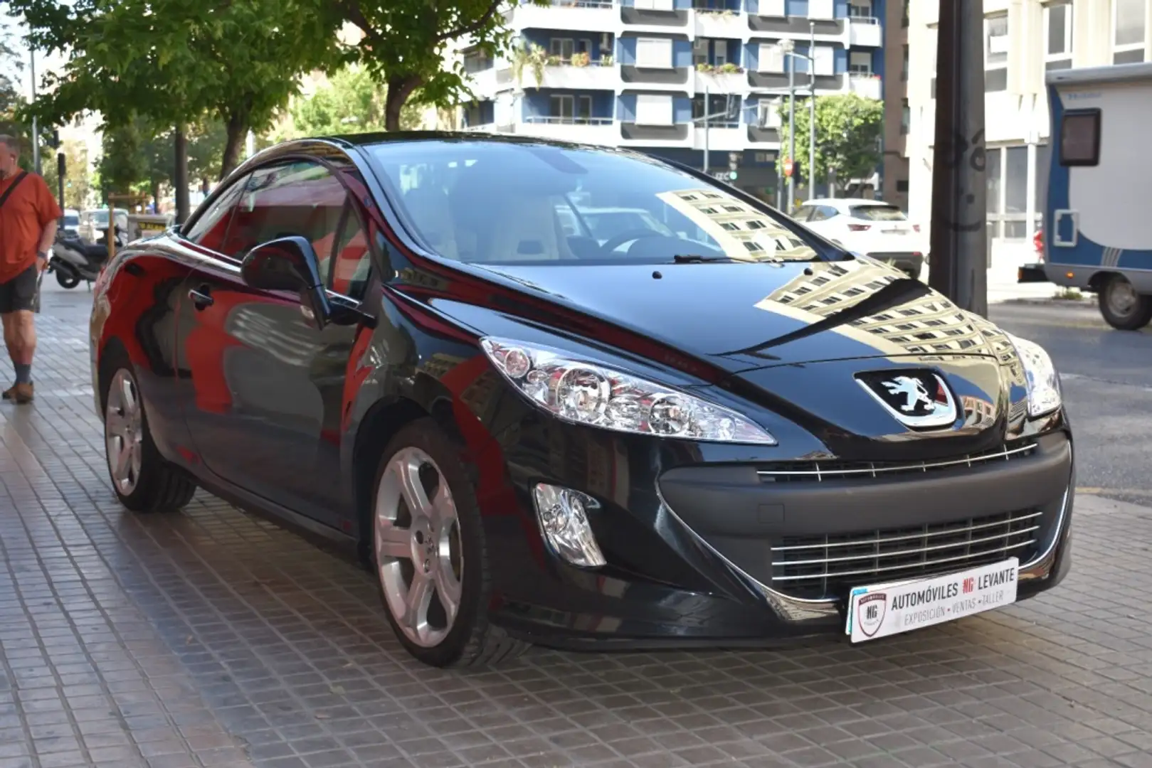 Peugeot 308 CC 1.6 THP Edición Limitada Noir - 2