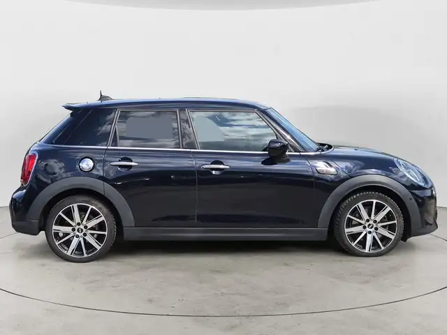 Mini Cooper Cooper view 5