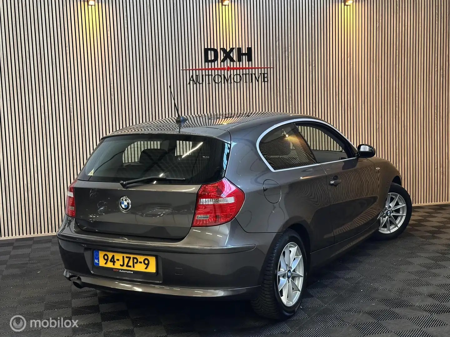 BMW 116 1-serie 116i Corporate NL-Auto 3eEIGNR! NIEUWE-KET Bruin - 2