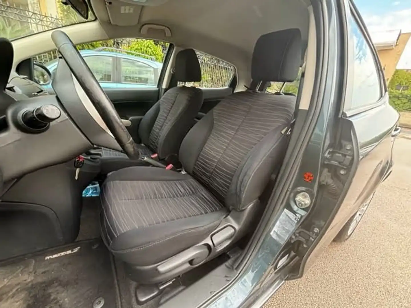Mazda 2 2 5p 1.3 Play 75cv Grigio - 2