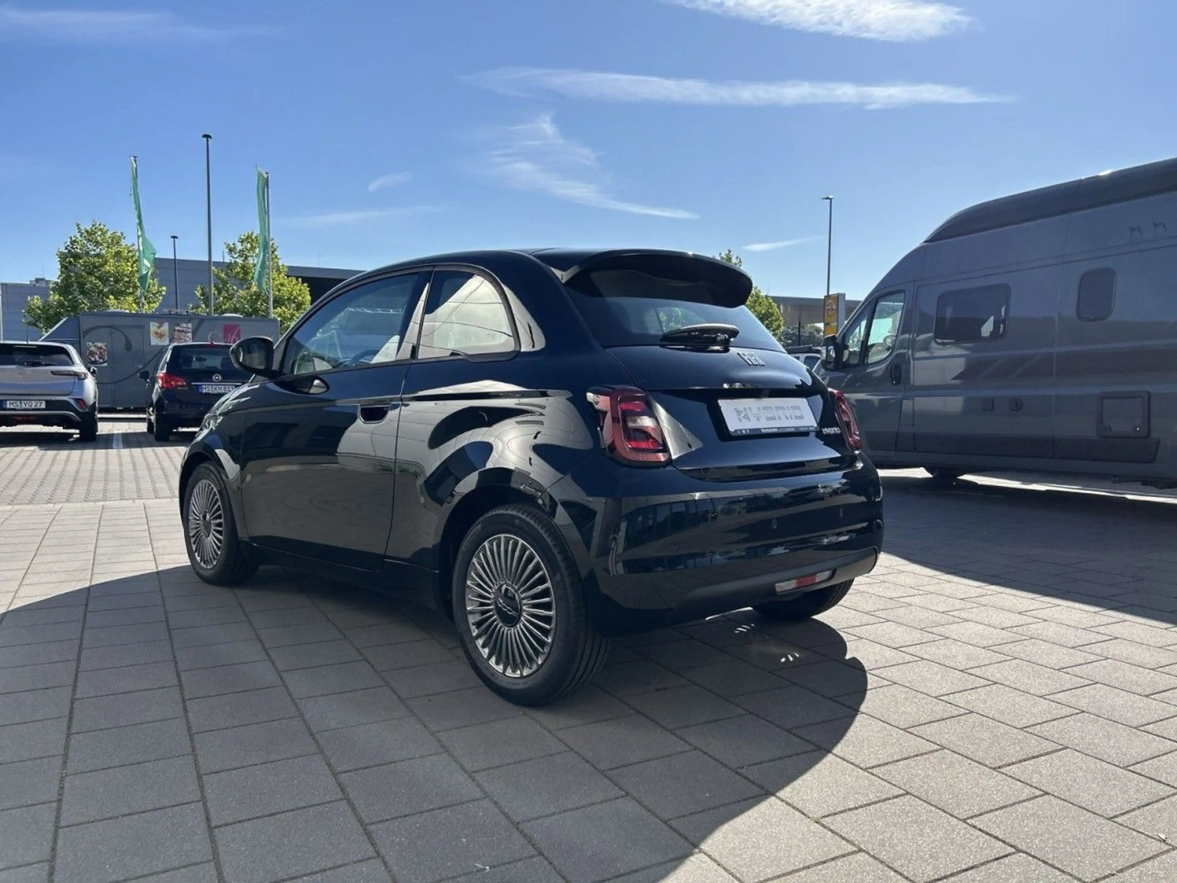 Fiat 500 Hybrid ICON — photo 5