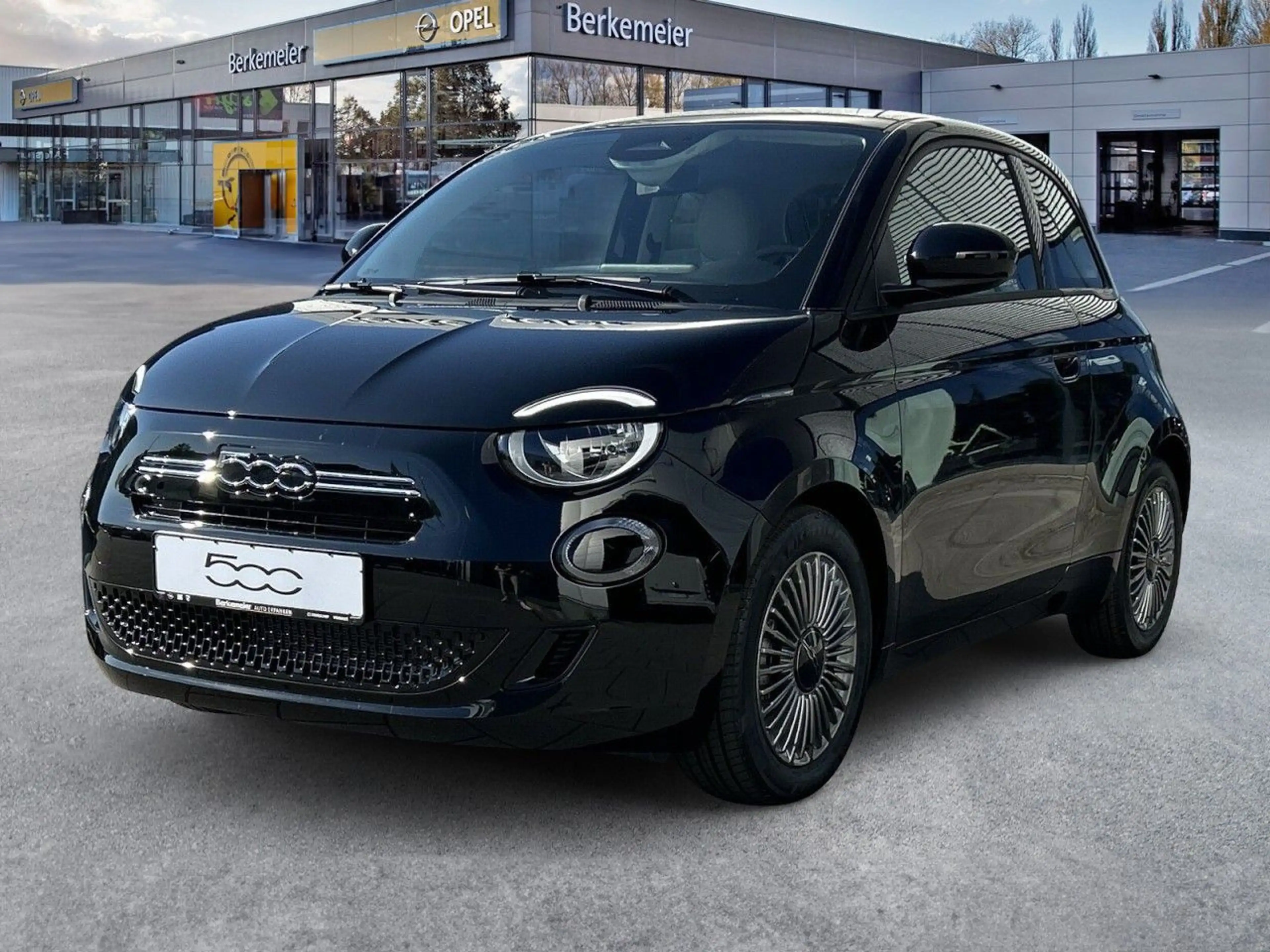 Fiat 500 Hybrid ICON — photo 2