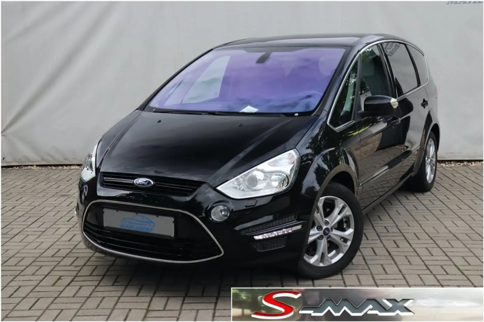 Ford S-Max 2.0 Titanium Schwarz - 1