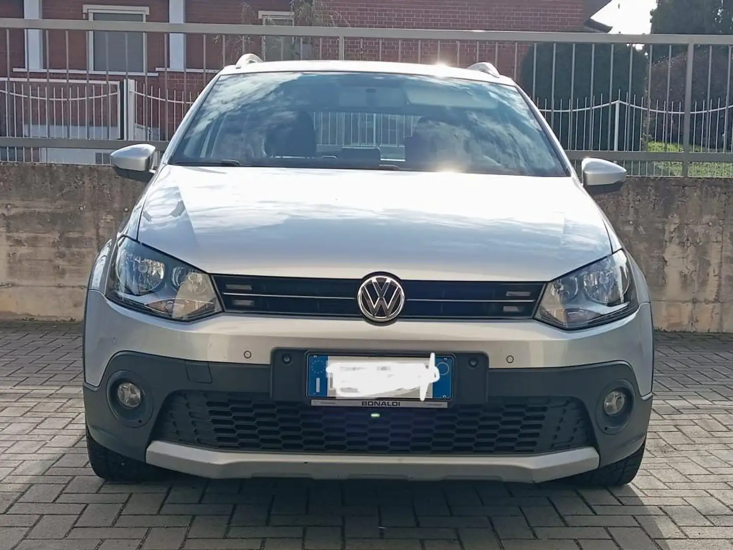 Volkswagen Polo Cross 1.2 TFI DSG 90CV srebrna - 2