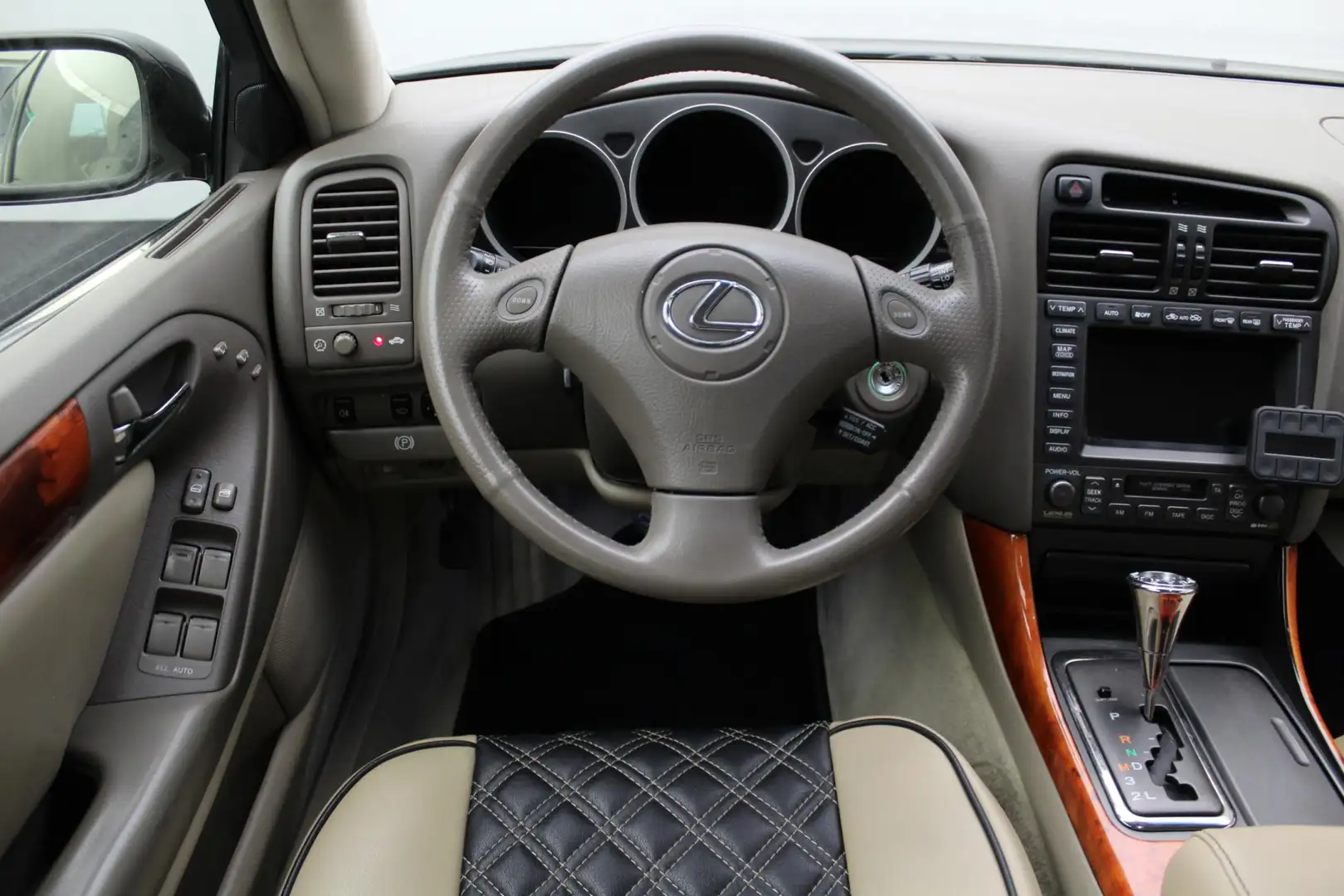 Lexus GS 300 Executive 2001 | 2JZ | SHOWCAR | Airride | Memory Noir - 2