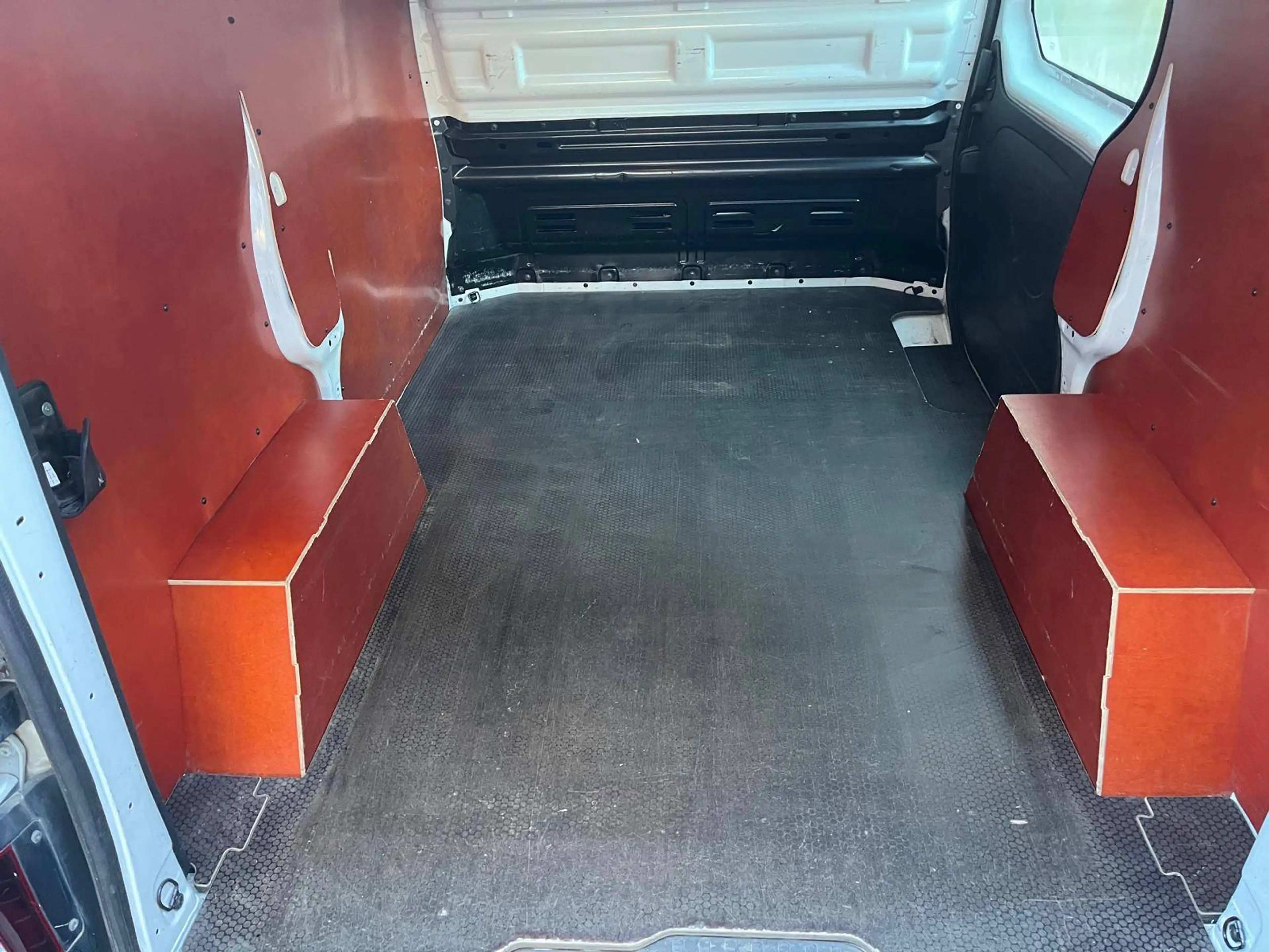 Renault Trafic 2.0 dCi 27 L1H1 Confort (EU6d) — photo 9