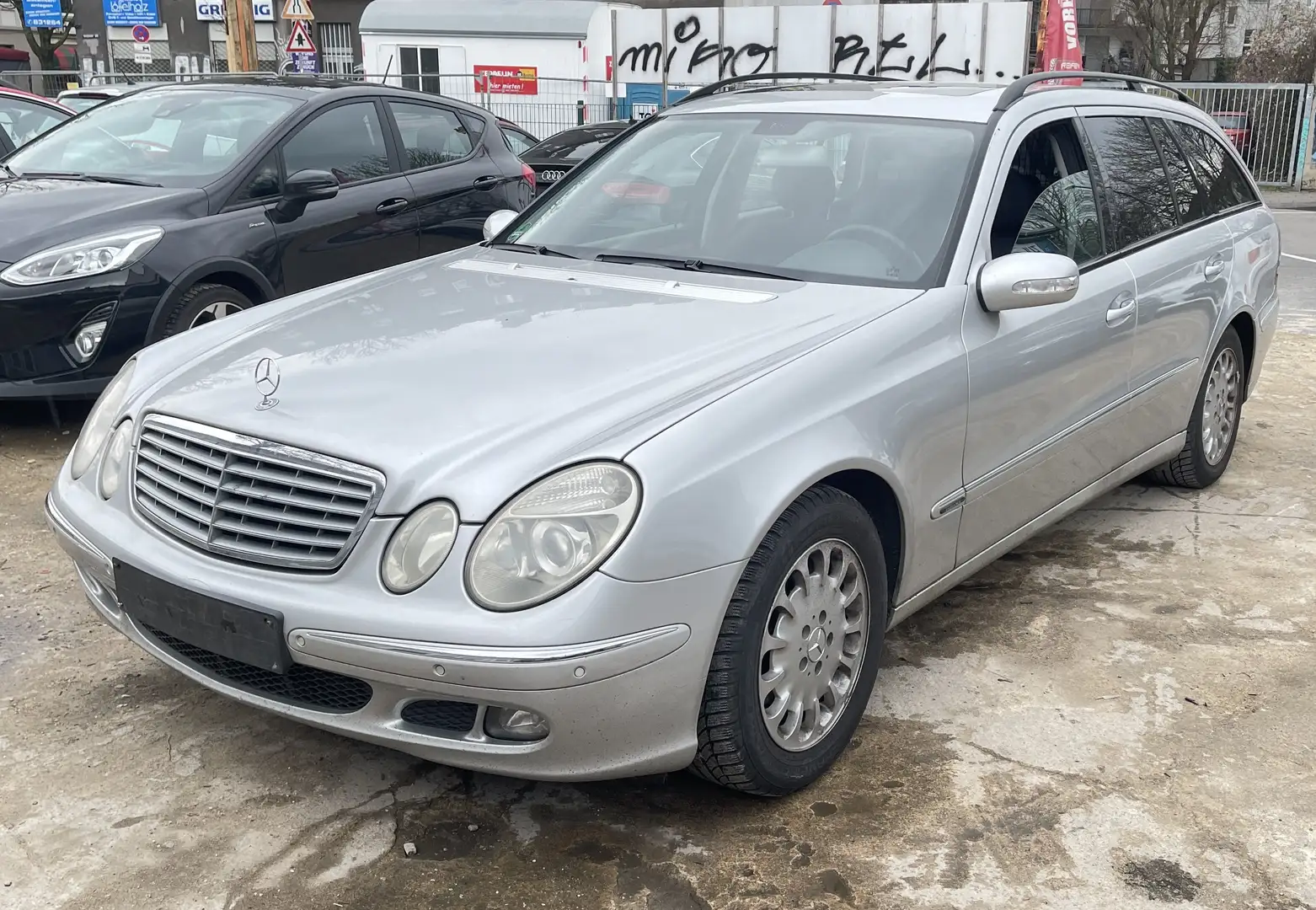 Mercedes-Benz E 220 E 220 T CDI (211.206) Grau - 1