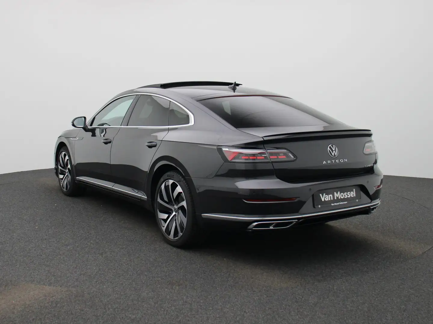 Volkswagen Arteon 1.4 TSI eHybrid R-Line Business+ 218 PK | Automaat Grijs - 2