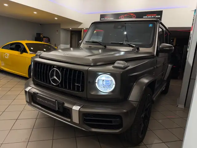 Mercedes-Benz G-Class view 3