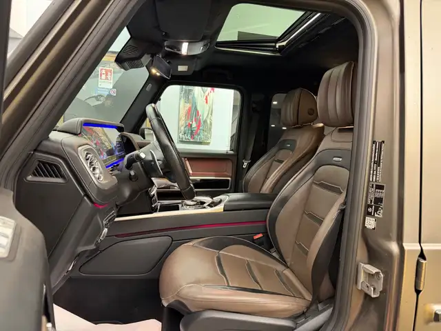 Mercedes-Benz G-Class view 7