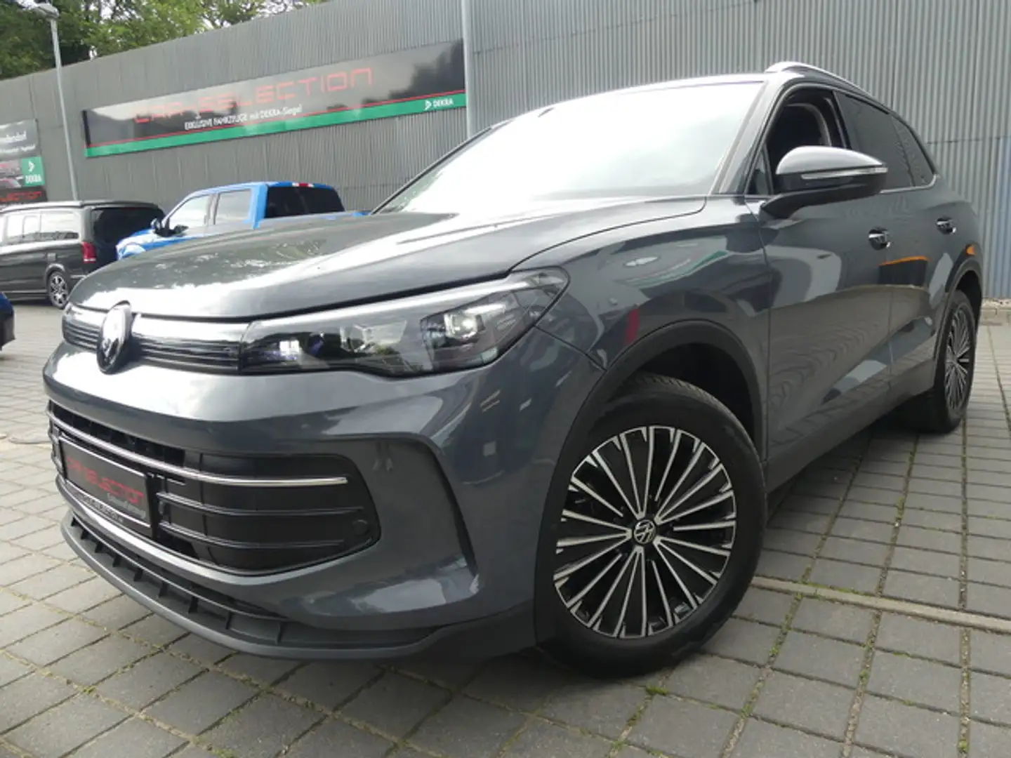 Volkswagen Tiguan 1.5 TSI eHybrid 150 kW Life LED-PLUS/AHK/KAM Gris - 2