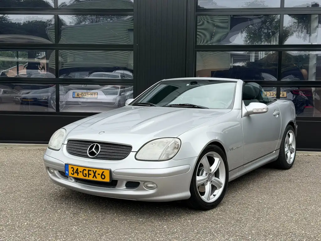 Mercedes-Benz SLK 320 2001 из Европы — купить под ключ