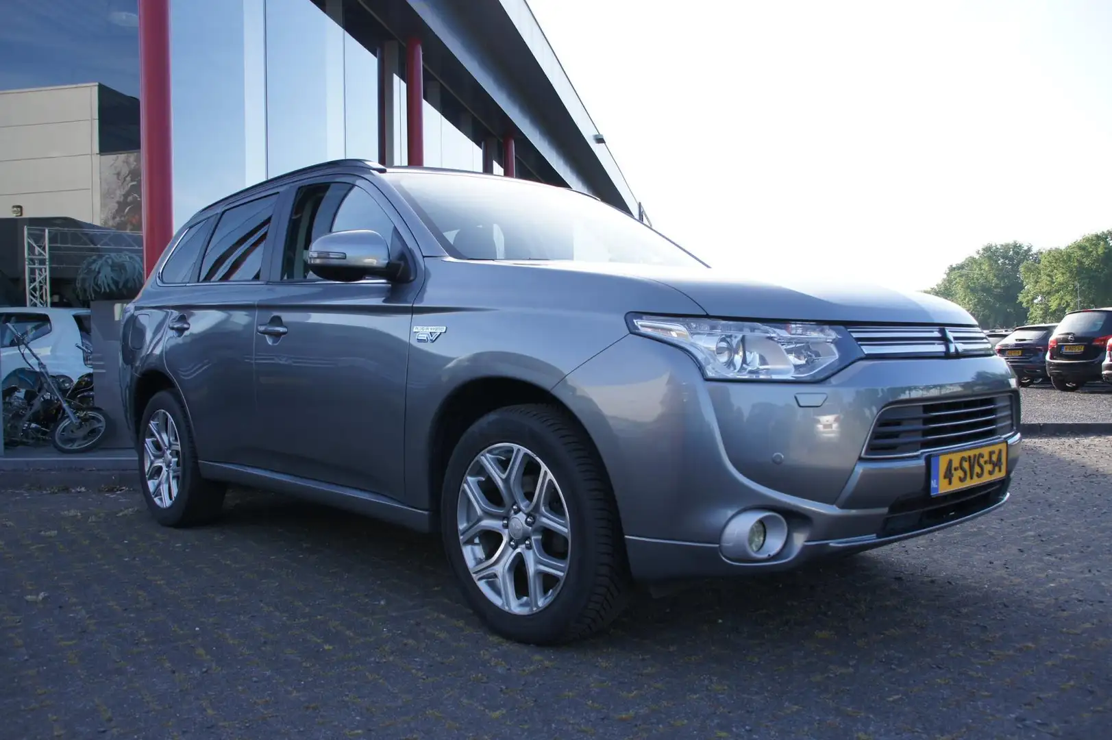 Mitsubishi Outlander 2.0 PHEV Instyle SCHUIFDAK NAVI BLUETOOTH CAMERA Gris - 1