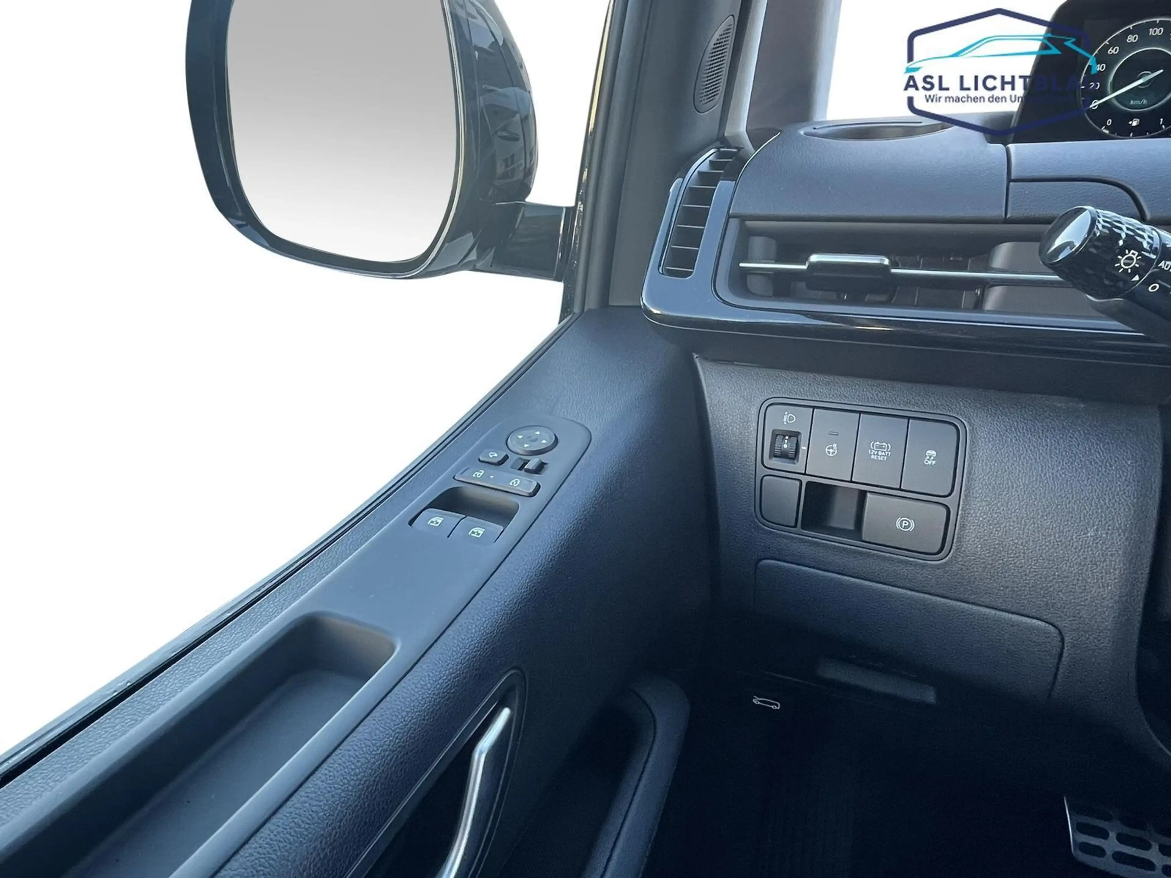 Hyundai STARIA HEV 7-Sitzer 1.6 T-GDI STARIA HEV 7-Sitzer (MY25) 1.6 T-GDI (22 — photo 11