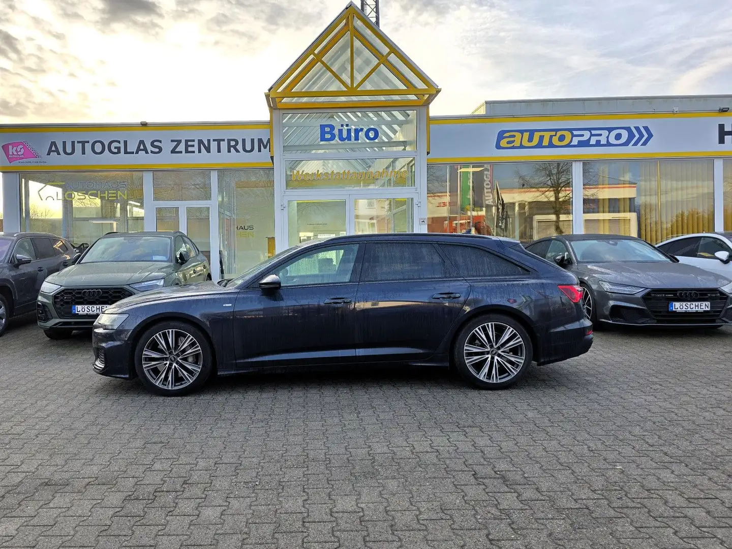 Audi A6 Avant 55 TFSI quattro sport S-Line Pano Leder Blau - 1