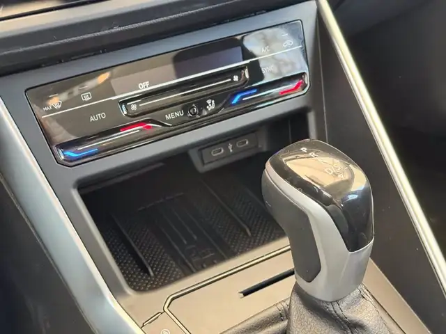 Volkswagen Polo view 25