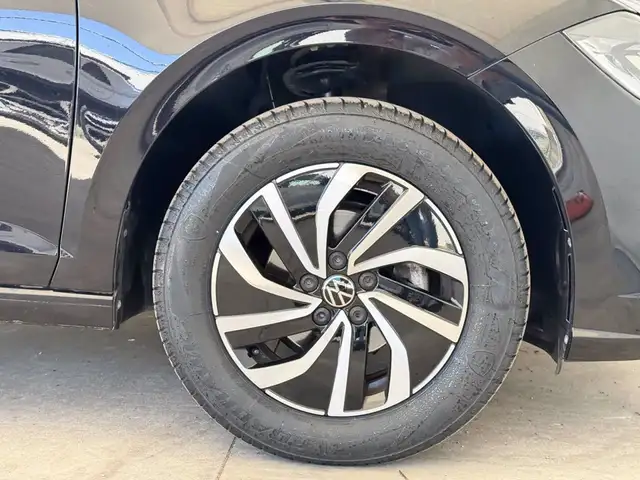 Volkswagen Polo view 15