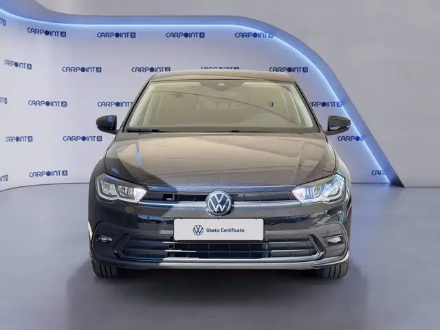 Volkswagen Polo view 3