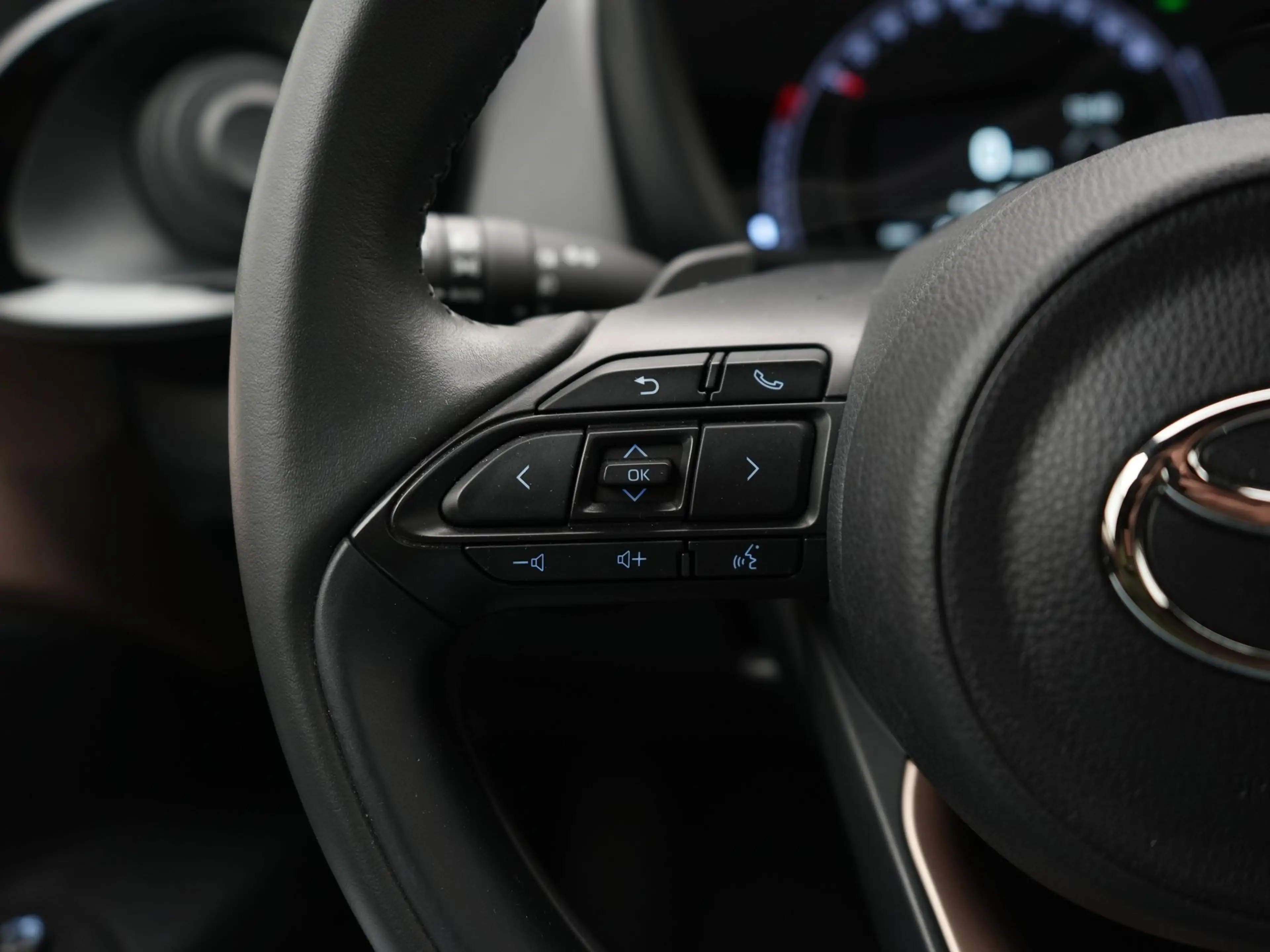 Toyota Aygo X 1.0 VVT-i S-CVT Envy | NL Auto | JBL Audio | Deale — photo 4