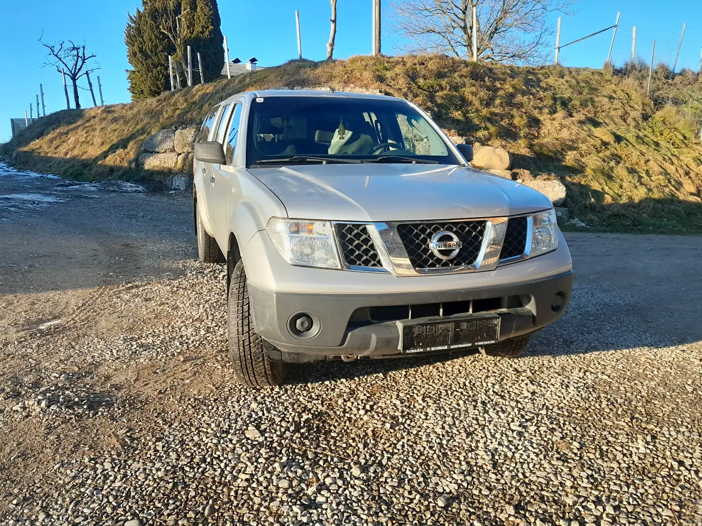 Nissan Navara Navara d40 Silber - 2