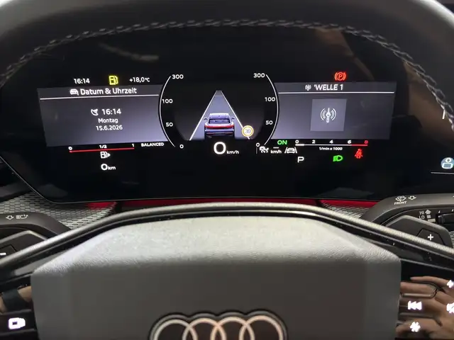 Audi Q5 view 9