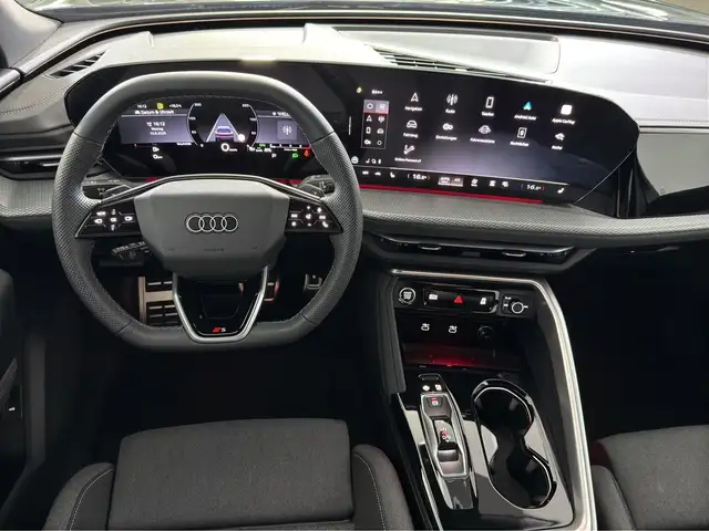 Audi Q5 view 7
