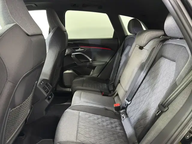 Audi Q5 view 15