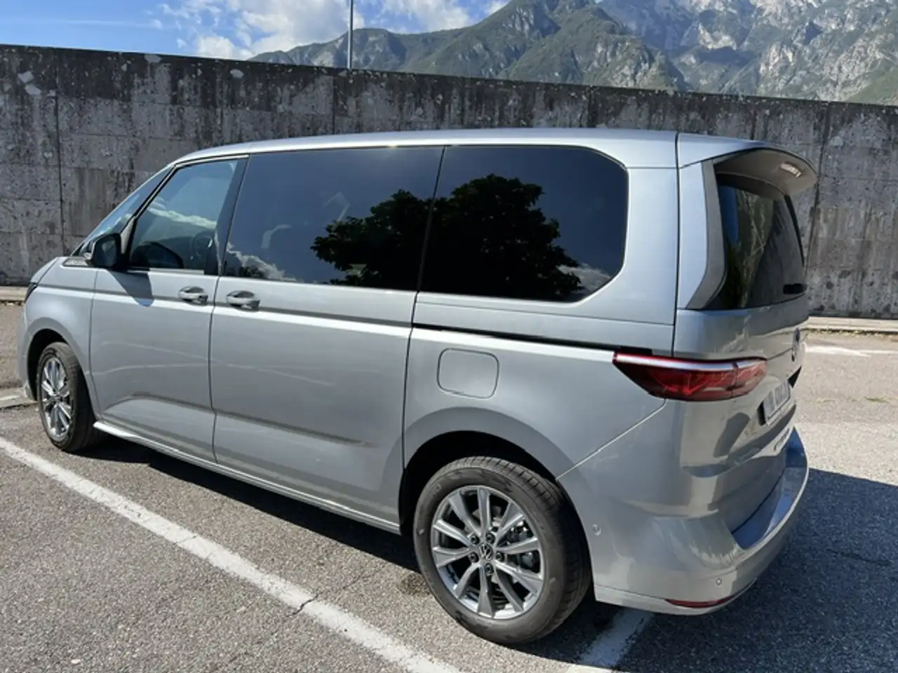 Volkswagen T7