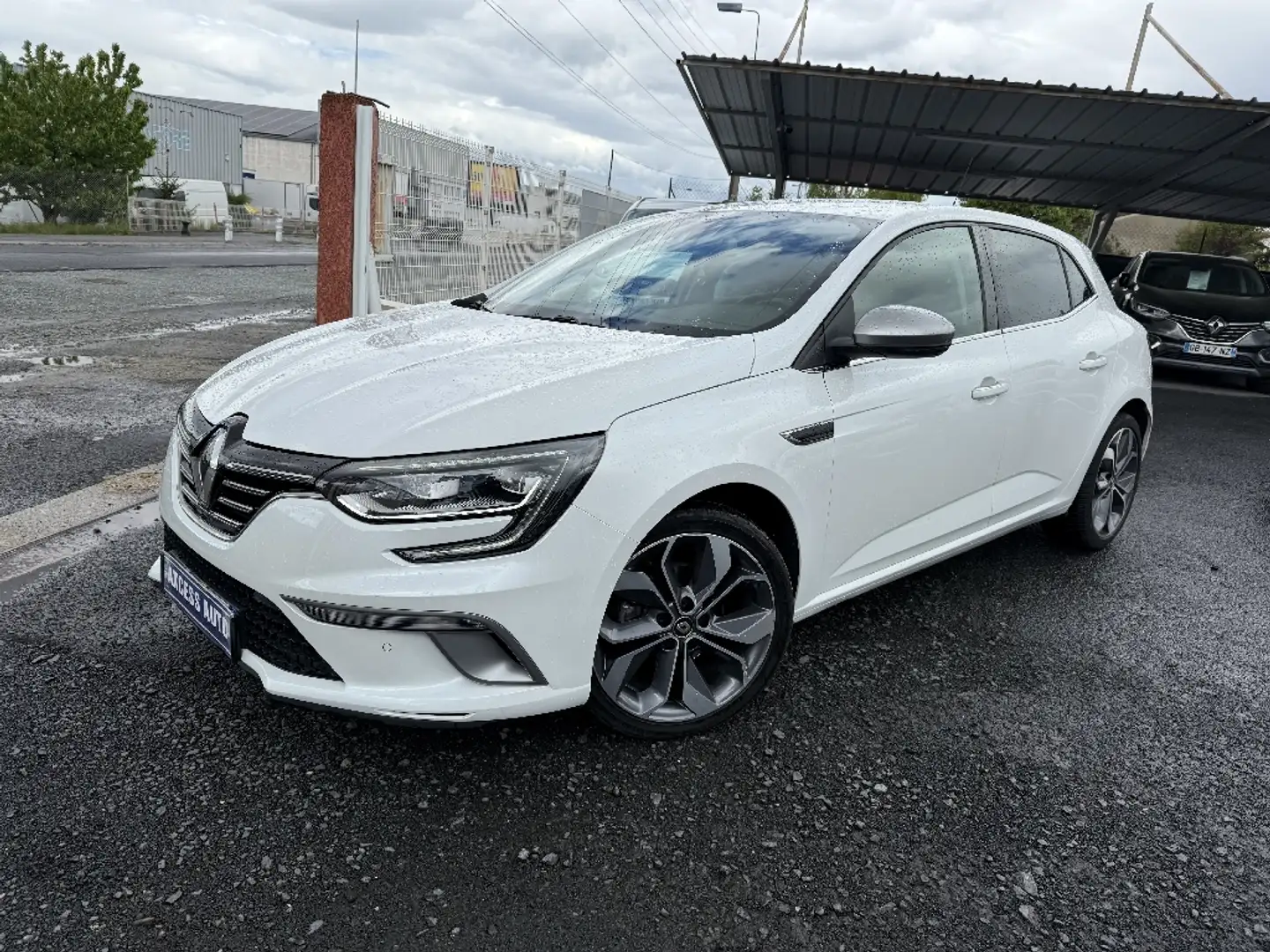 Renault Megane 1.3 TCE 140 Energy Intens GT line - 1