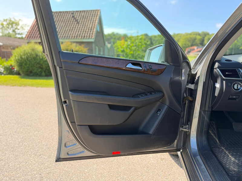 Mercedes-Benz ML 350 M-klasse BlueTEC / Automaat / Nieuwe EGR / Navi. / — photo 11