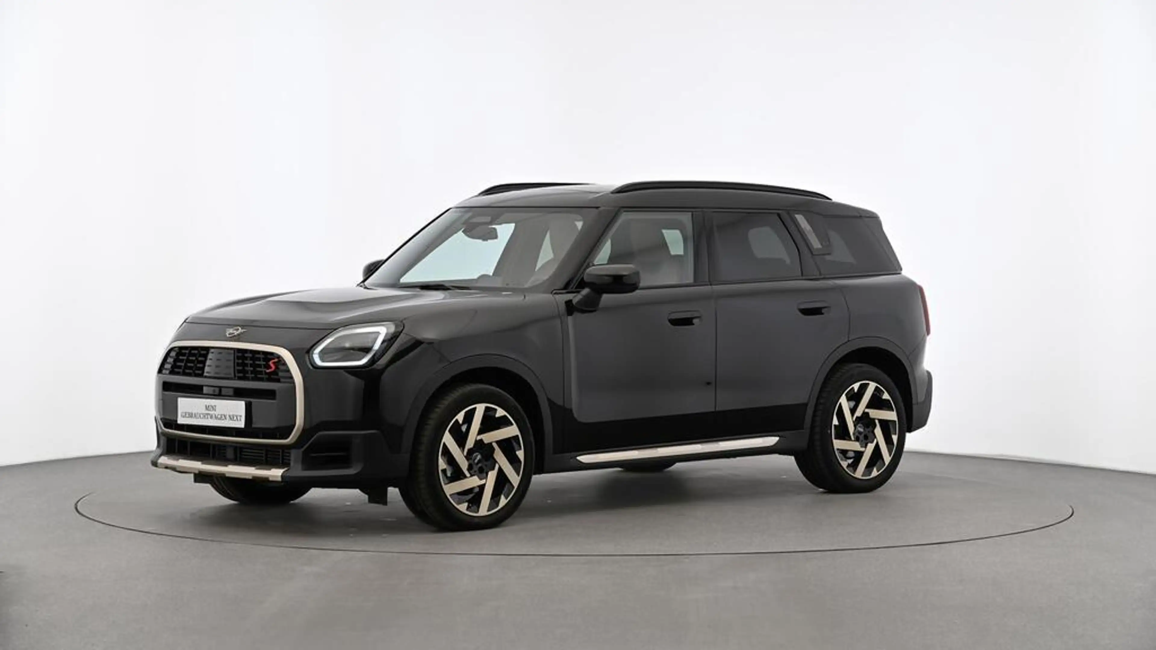 MINI Countryman S All4 Favoured Trim