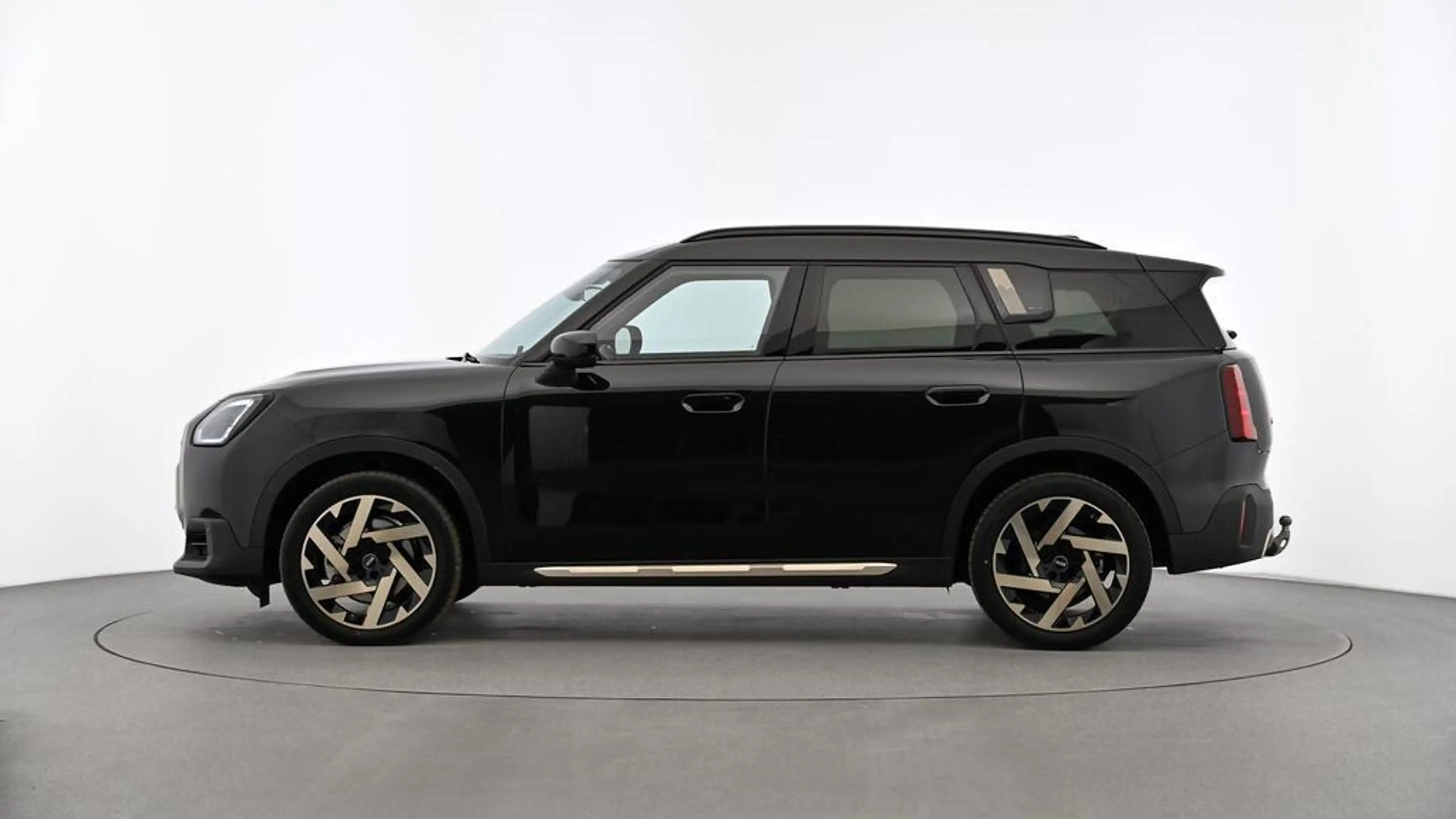 MINI Countryman S All4 Favoured Trim — photo 2
