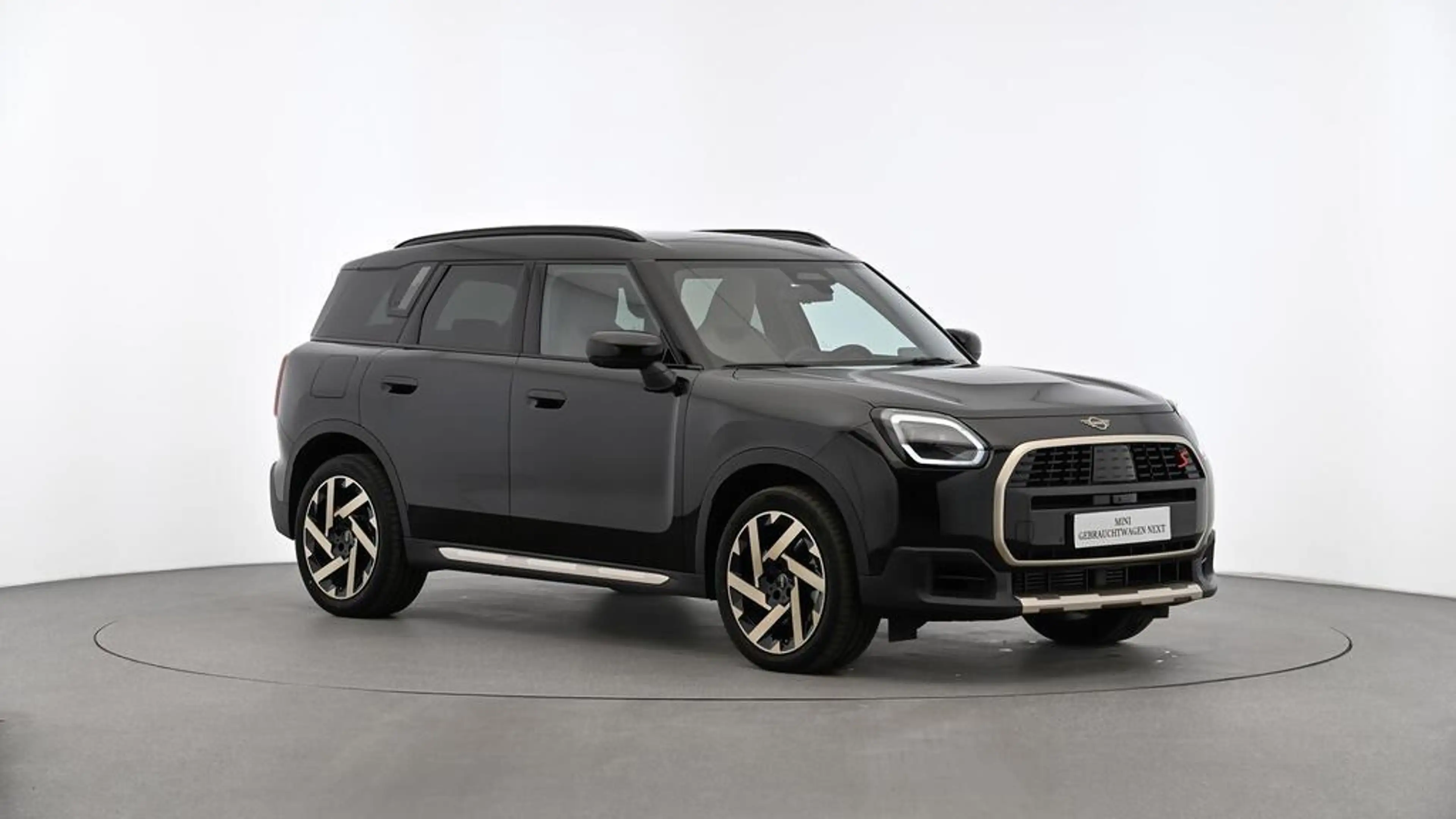 MINI Countryman S All4 Favoured Trim — photo 14