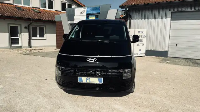 Hyundai STARIA Prime Hybrid 2WD*9 SITZE*I HAND*SERVICE NEU*WENIG