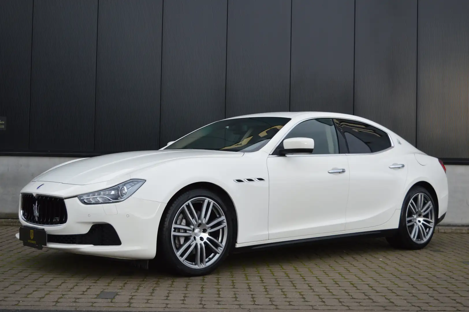 Maserati Ghibli 3.0 D V6 275 ch 65.000 km ! Blanc - 1