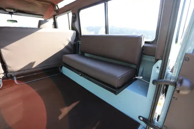 Land Rover Defender view 12