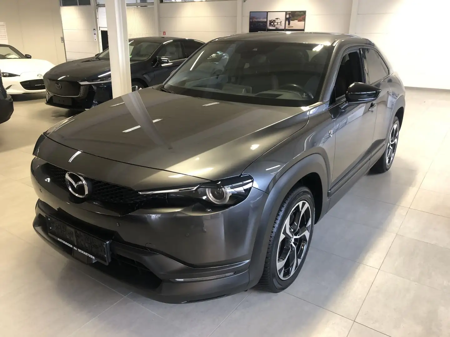 Mazda MX-30 E-SKYACTIV R-EV AUT Nagisa Grijs - 1