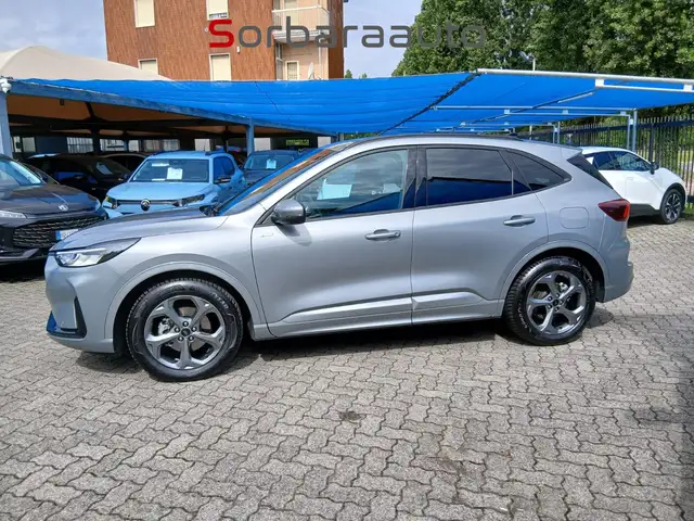 Ford Kuga view 3