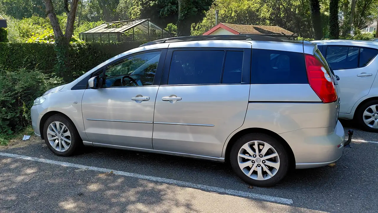 Mazda 5