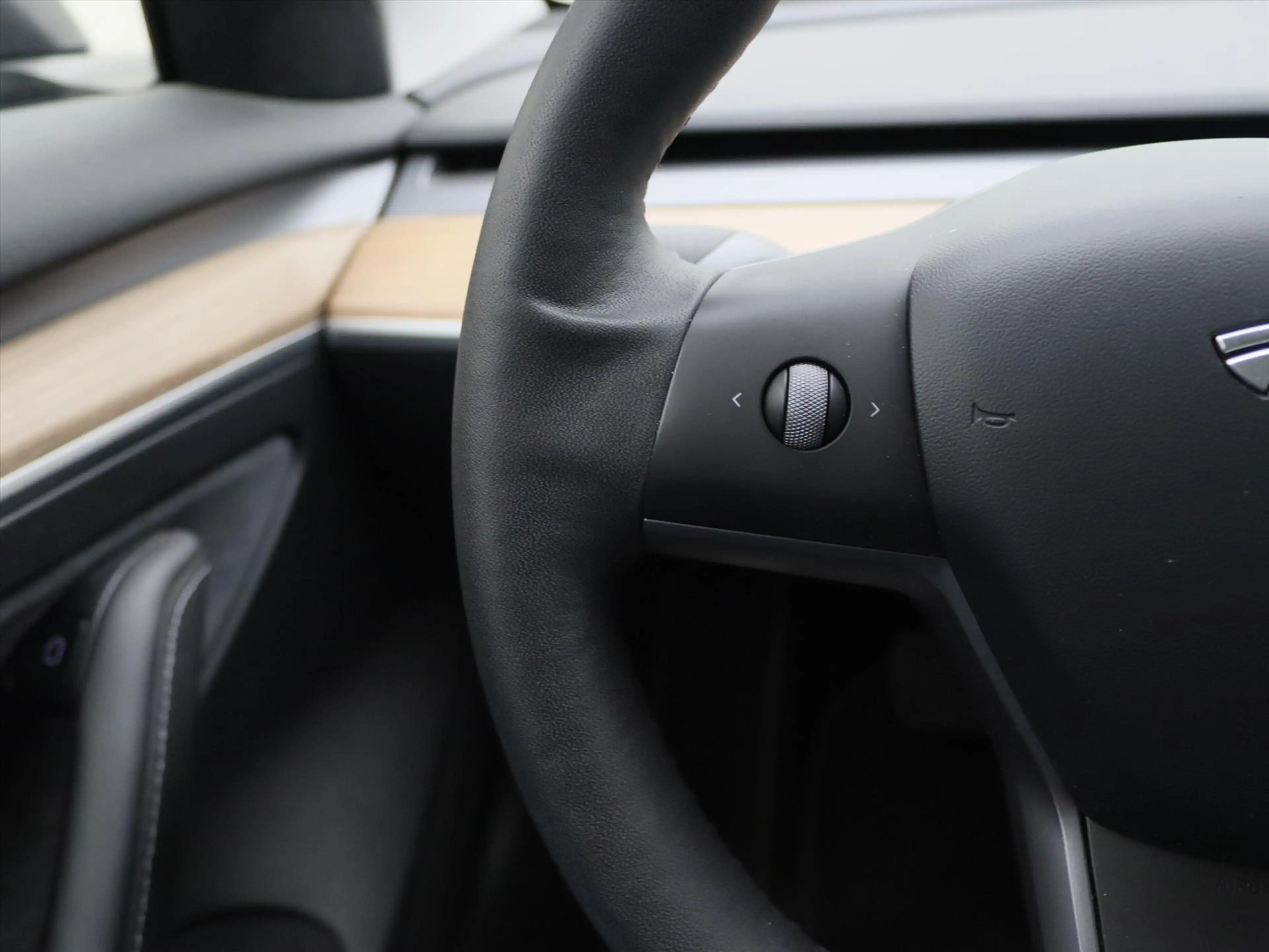 Tesla Model 3 Standard RWD Plus 90,1% SoH [ LFP-ACCU+AUTOPILOT+6 — photo 21