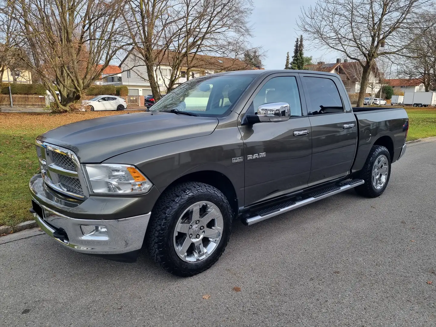 Dodge RAM 1500 5,7 V8 4x4 CrewCab * Deutsch. Modell! * GAS! Grau - 2